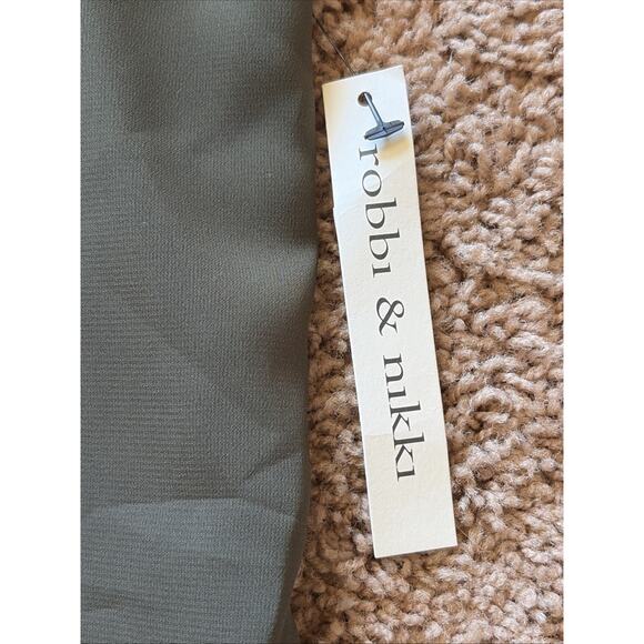 Robbi & Nikki Olive Green Ruffle Sleeveless Tank Blouse Shirt Top XS NEW NWT - Picture 8 of 13